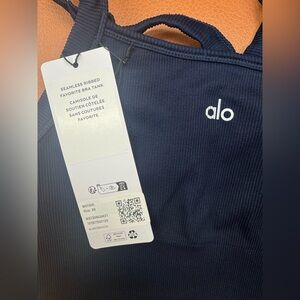 ALO Yoga Navy Blue Ribbed Crop Top - New with tags